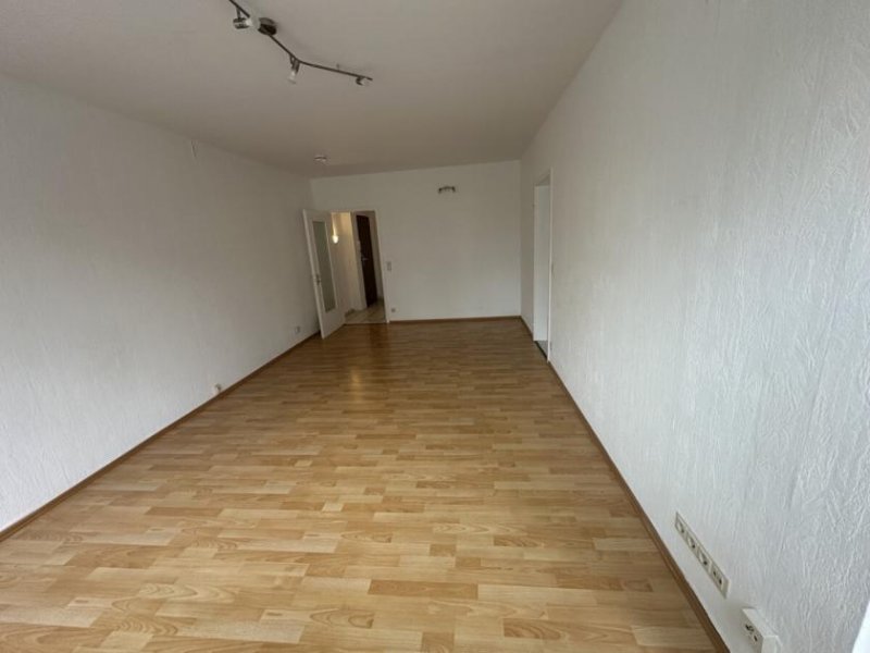 Pinneberg 3-Zimmer-Eigentumswohnung von Privat, PROVISIONSFREI, zentrale Lage Wohnung kaufen