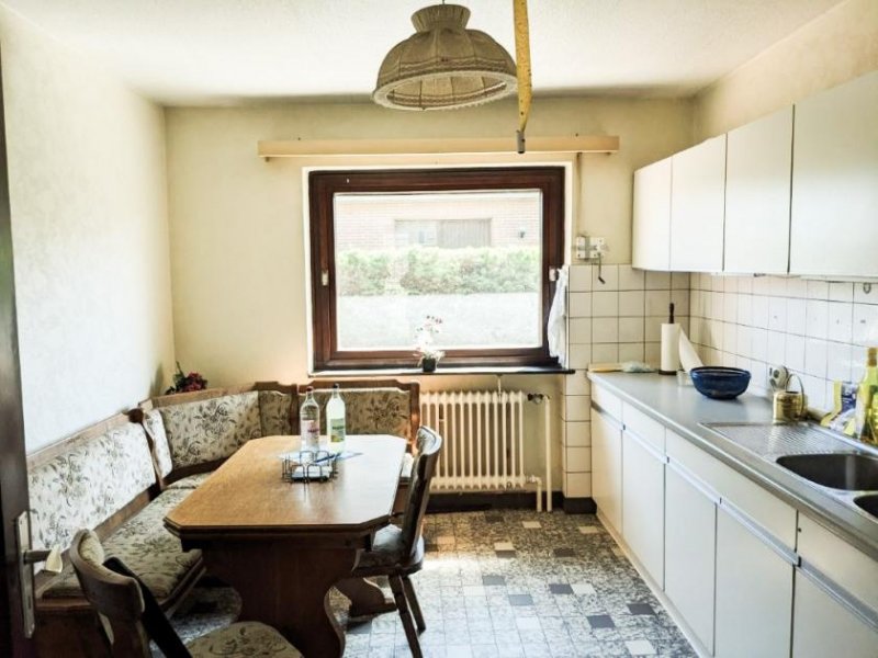Rellingen Einfamilienhaus mit Ausbaupotential auf großem Grundstück zu verkaufen Haus kaufen