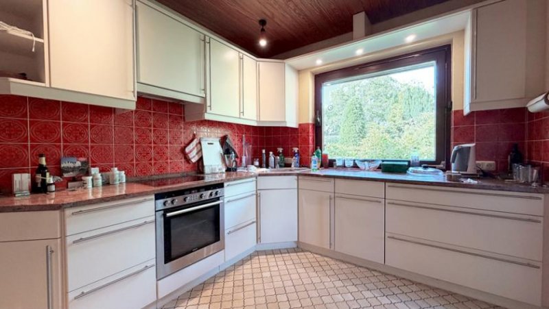 Ellerbek GROSSZÜGIGES FAMILIENHAUS AUF 939 M² SONNENGRUNDSTÜCK IN RUHIGER SACKGASSENLAGE VON ELLERBEK! Haus kaufen