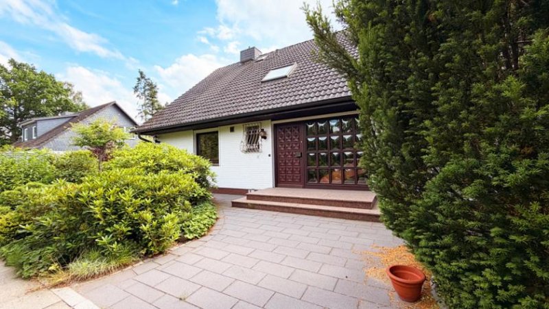 Ellerbek GROSSZÜGIGES FAMILIENHAUS AUF 939 M² SONNENGRUNDSTÜCK IN RUHIGER SACKGASSENLAGE VON ELLERBEK! Haus kaufen