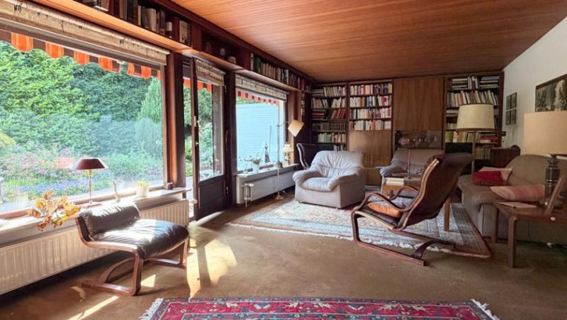 Ellerbek GROSSZÜGIGES FAMILIENHAUS AUF 939 M² SONNENGRUNDSTÜCK IN RUHIGER SACKGASSENLAGE VON ELLERBEK! Haus kaufen