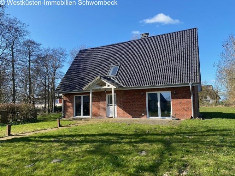 Nordermeldorf Elegantes Landhaus in Nordermeldorf - Exklusives Wohnen mit Sauna und Kamin Haus kaufen