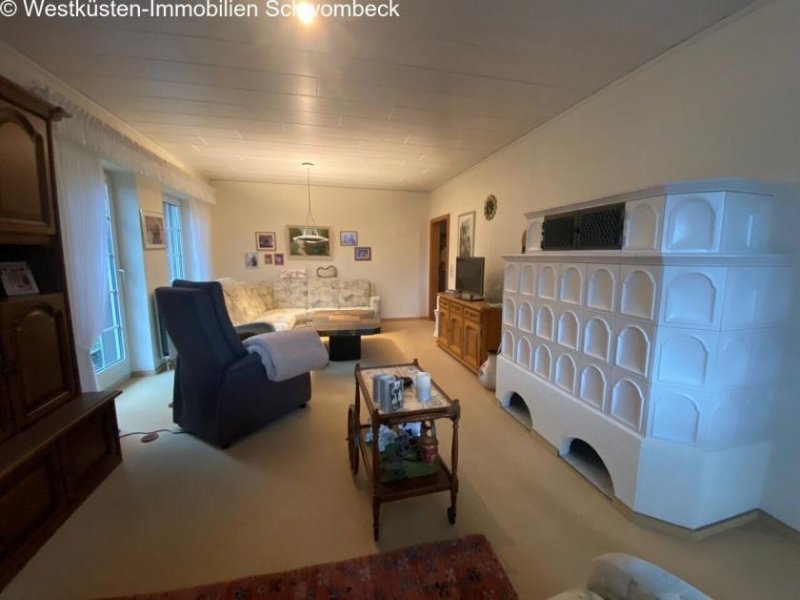 Diekhusen-Fahrstedt Walmdachbungalow in Marne - Stilvolles Wohnen mit Gartenblick und Wintergarten! Haus kaufen
