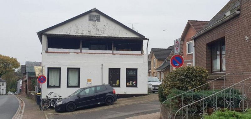 Burg (Dithmarschen) 2 Familienhaus in Burg - 6% Mietrendite Gewerbe kaufen