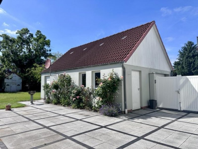 Heide Atemberaubendes Altbaujuwel in Heide – Ihre stilvolle Villa mit besonderem Flair Haus kaufen
