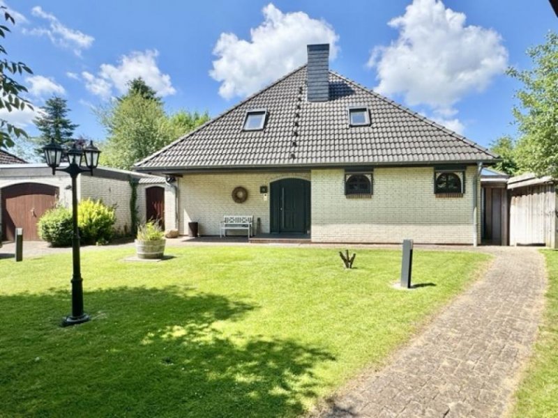 Heide Elegantes Villenanwesen in ruhiger Sackgassenlage mit luxuriöser Ausstattung in Heide Haus kaufen