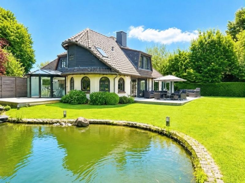 Heide Elegantes Villenanwesen in ruhiger Sackgassenlage mit luxuriöser Ausstattung in Heide Haus kaufen