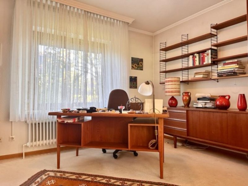 Heide Traumhaft wohnen in Heide: Großzügiges Einfamilienhaus in ruhiger Sackgasse mit Gartenidyll Haus kaufen