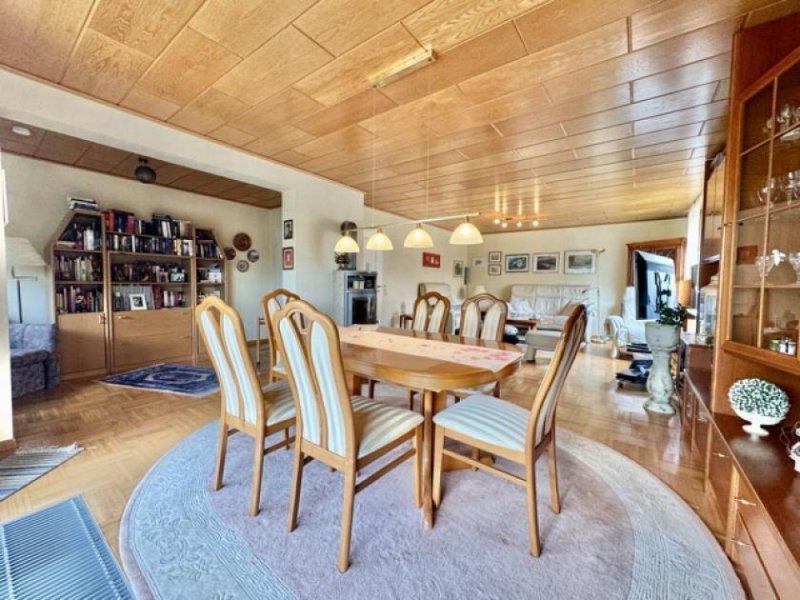 Heide Viel Platz zum Wohlfühlen – Einfamilienhaus mit Garten und zwei Terrassen in Heide-Süderholm Haus kaufen