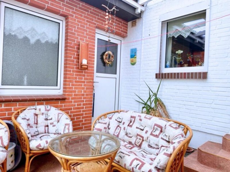 Lohe-Rickelshof Ihr Haus in Lohe-Rickelshof: ebenerdiger Satteldach-Bungalow mit Einliegerwhg. in ruhiger Lage Haus kaufen