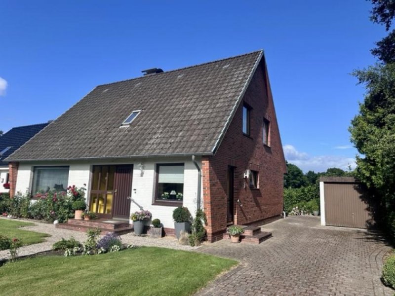 Tellingstedt Ihr neues Zuhause: Großzügiges Einfamilienhaus mit Wiesenblick in Tellingstedt Haus kaufen