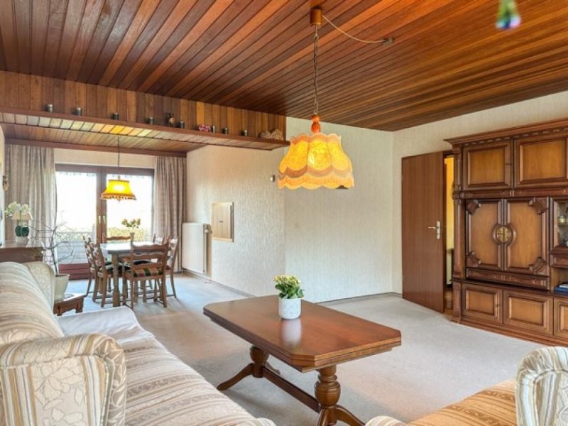 Tellingstedt Ihr neues Zuhause: Großzügiges Einfamilienhaus mit Wiesenblick in Tellingstedt Haus kaufen
