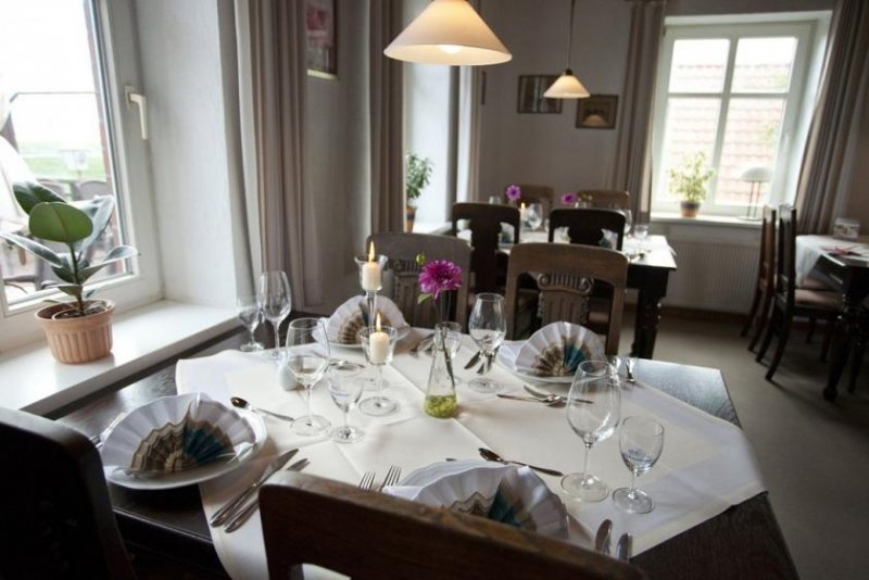Nordstrand Erstklassig geführter, florierender Restaurant-und Hotelbetrieb direkt am Nordseedeich Gewerbe kaufen