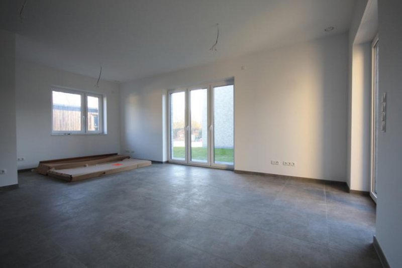 Friesoythe * KfW-Fördermittel möglich/Förderfähig! * KW 40 * Wärmepumpe * Photovoltaik * Neubau* Bezugsfertig gebaut * ca. 19 Km vor *