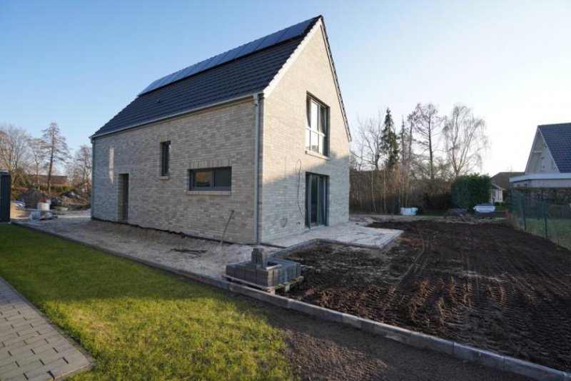 Friesoythe * KfW-Fördermittel möglich/Förderfähig! * KW 40 * Wärmepumpe * Photovoltaik * Neubau* Bezugsfertig gebaut * ca. 19 Km vor *