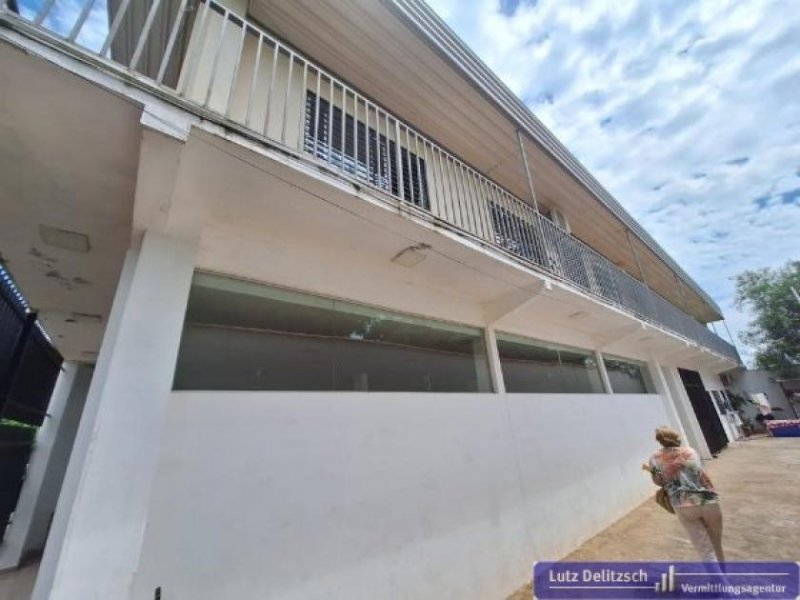 J. A. Saldivar Appartement-Haus in Rojas Canada Gewerbe kaufen
