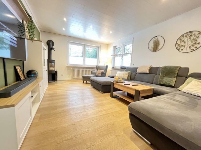 Zetel Modernisierter Bungalow mit Einbauküche und Carport in Neuenburg! Haus kaufen