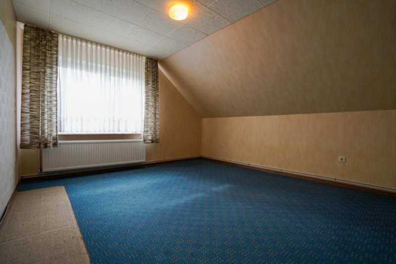 Wittmund * Photovoltaikanlage * Einliegerwohnung möglich * große Scheune * Pferdehaltung möglich Haus kaufen