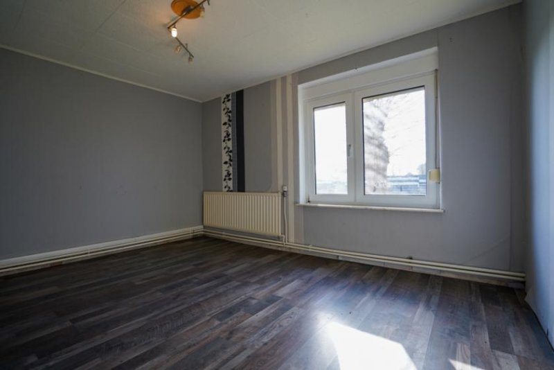 Wittmund * Photovoltaikanlage * Einliegerwohnung möglich * große Scheune * Pferdehaltung möglich Haus kaufen