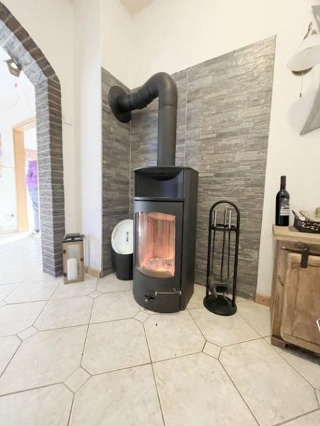 Wittmund Saniertes Haus mit EBK, Photovoltaikanlage und 2 Garagen! Haus kaufen