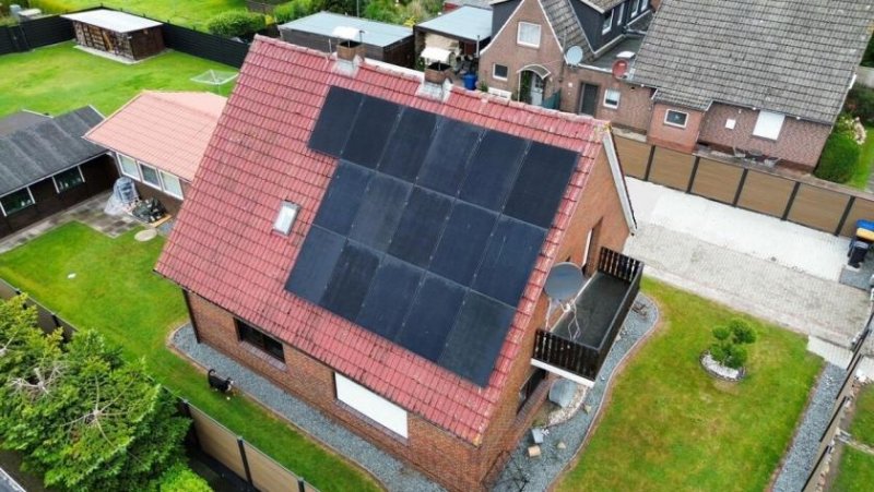 Wittmund Saniertes Haus mit EBK, Photovoltaikanlage und 2 Garagen! Haus kaufen