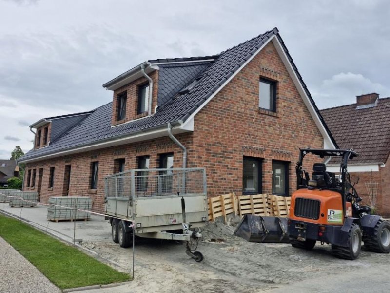 Esens Esens - ruhige Innenstadt-Lage: Neubau Ferienwohnung im Obergeschoss mit Balkon Wohnung kaufen