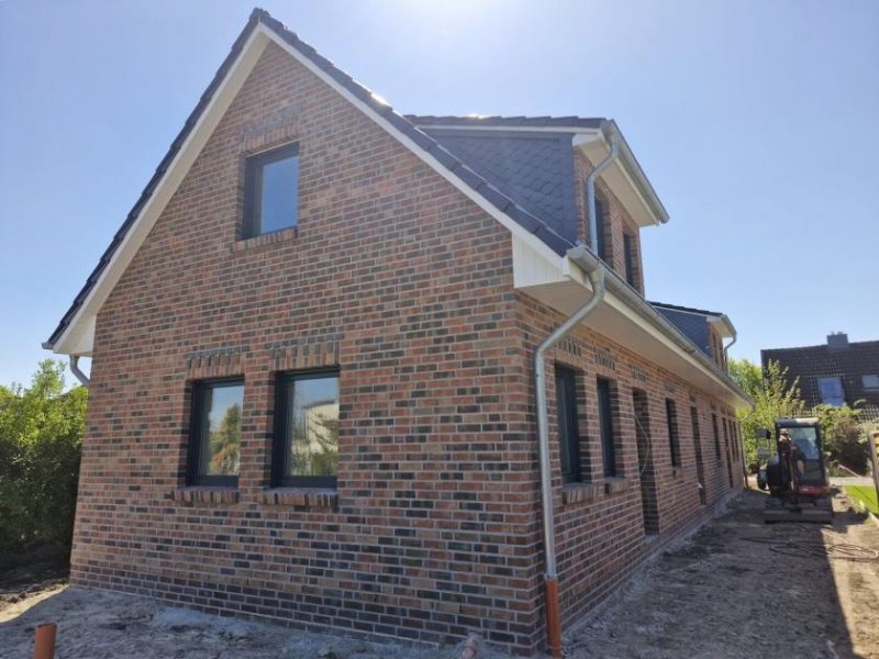 Esens Esens - ruhige Innenstadt-Lage: Neubau Eigentumswohnung im Erdgeschoss mit Terrasse Wohnung kaufen