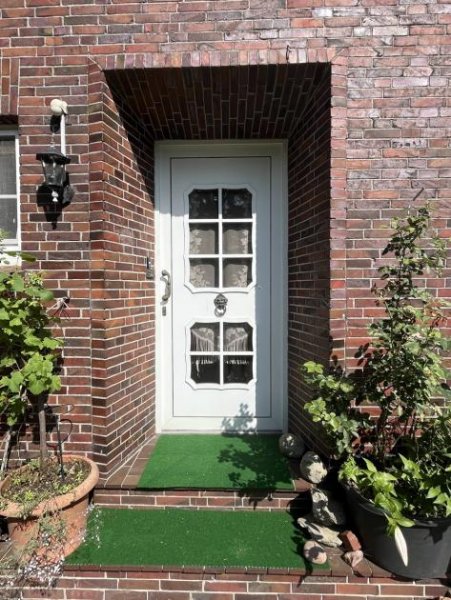 Esens Landhaus mit 2 Wohnungen, Scheune und 2 Schuppen! Haus kaufen