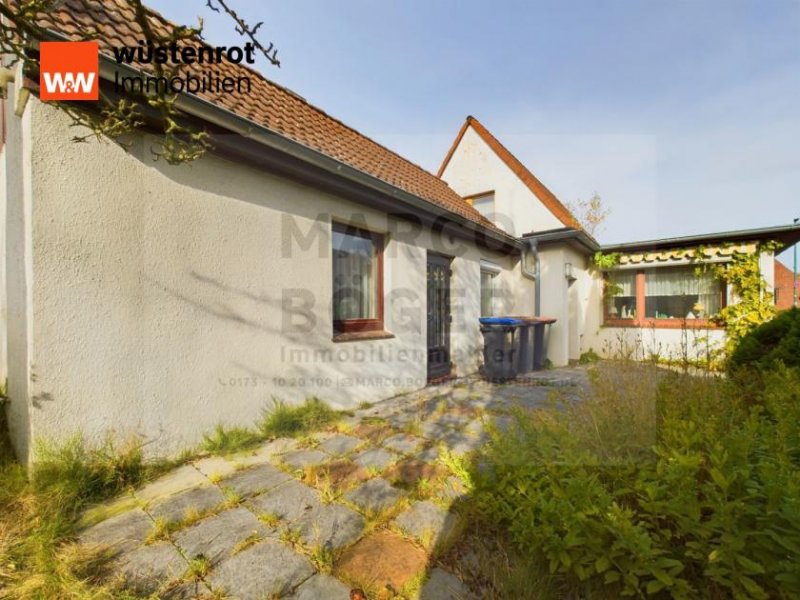 Sande (Landkreis Friesland) Liebling, ich habe einen Schnapp gemacht. 7 ZKB, 953 m² Grundstück. Sanierungsbedürftig Haus kaufen