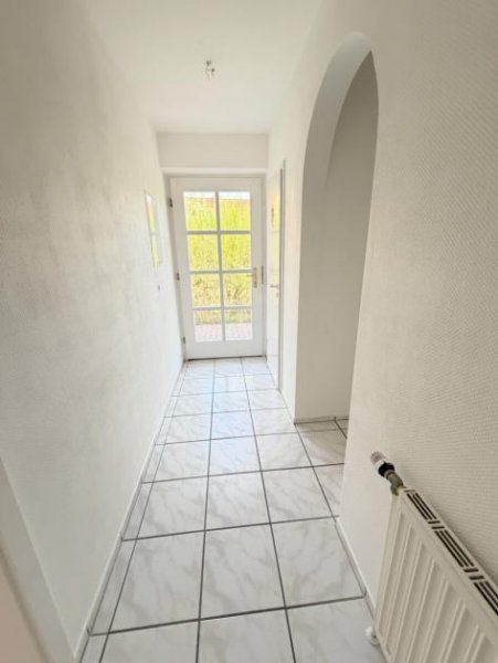 Norden Haushälfte mit Einbauküche in ruhiger Wohnlage! Haus kaufen