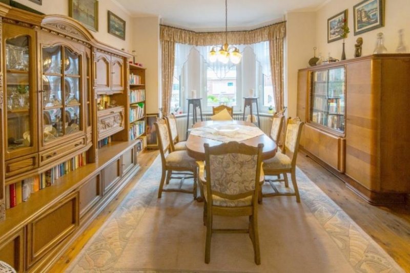 Norden Jugendstilvilla mit EBK, Wintergarten und Garage! Haus kaufen