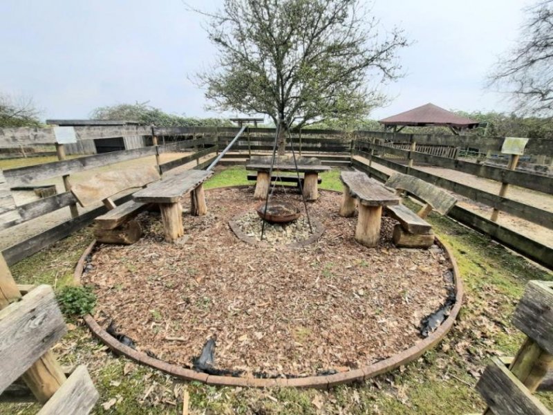 Norden Kapitalanlage a. d. Nordseeküste * hist. Ferienhof in TOP-Lage * Rendite zw. 7,2% und 9,7% * hohe Erträge & enormes durch