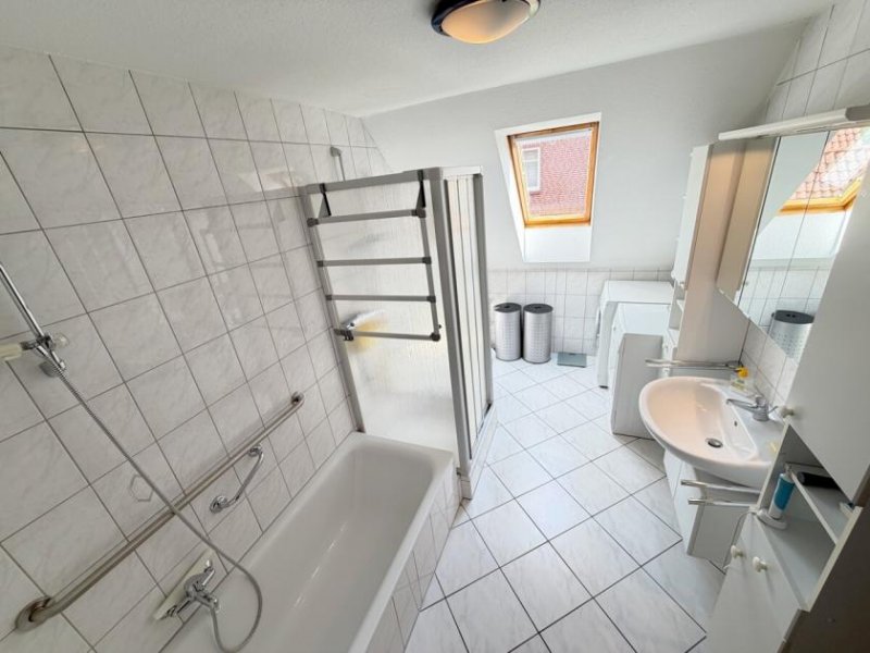 Norden Möblierte Immobilie mit EBK und elektr. Markise in ruhiger Wohnlage! Haus kaufen