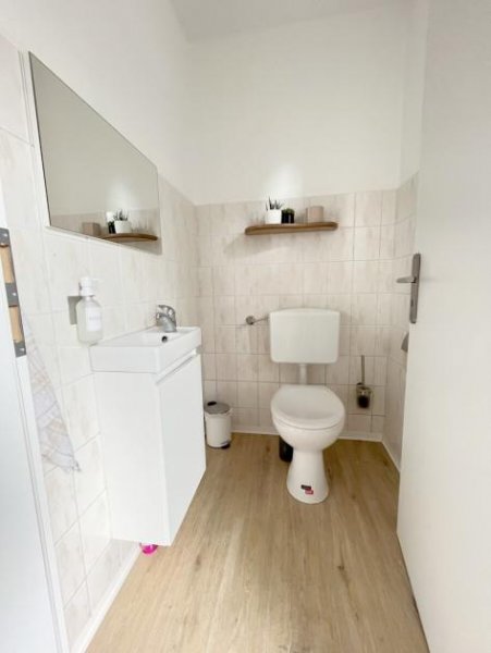 Norden Neuwertige Haushälfte mit Einbauküche in ruhiger Wohnlage! Haus kaufen