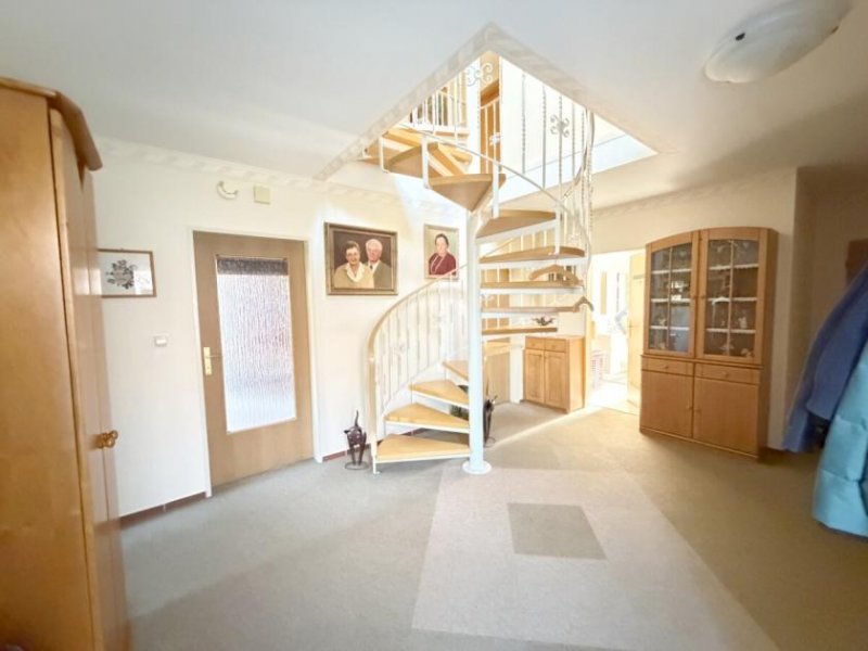 Hage Gepflegtes und modernisiertes Haus mit EBK und Garage in ruhiger Wohnlage! Haus kaufen