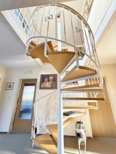 Hage Gepflegtes und modernisiertes Haus mit EBK und Garage in ruhiger Wohnlage! Haus kaufen