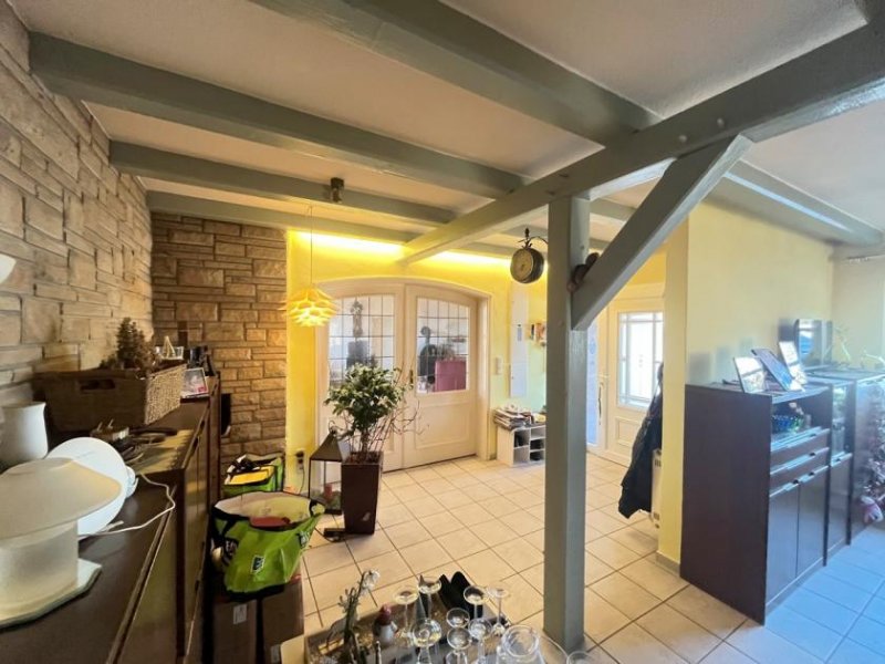 Hage Winkelbungalow mit Schwimmbad, Photovoltaikanlage, EBK und 2 Garagen! Haus kaufen