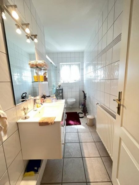 Hage Winkelbungalow mit Schwimmbad, Photovoltaikanlage, EBK und 2 Garagen! Haus kaufen