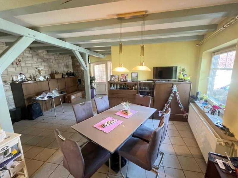 Hage Winkelbungalow mit Schwimmbad, Photovoltaikanlage, EBK und 2 Garagen! Haus kaufen