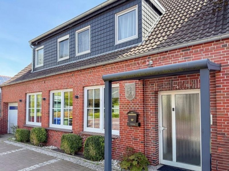Dornum Möbliertes Haus mit 8 Schlafzimmern,
8 Bädern und vieles mehr in zentraler Lage! Haus kaufen