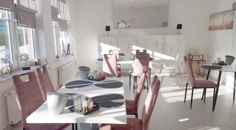 Dornum Pension mit 7 Zimmern, Apartment
und vieles mehr in zentraler Lage! Gewerbe kaufen