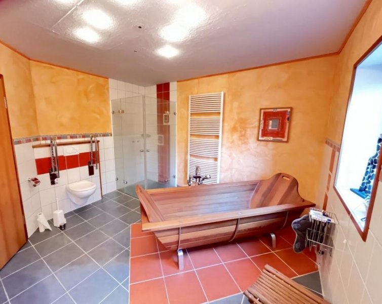 Schweindorf Gulfhof mit 2 Wohnungen, Einbauküchen, Garage, Werkstatt etc. in ruhiger Lage! Haus kaufen