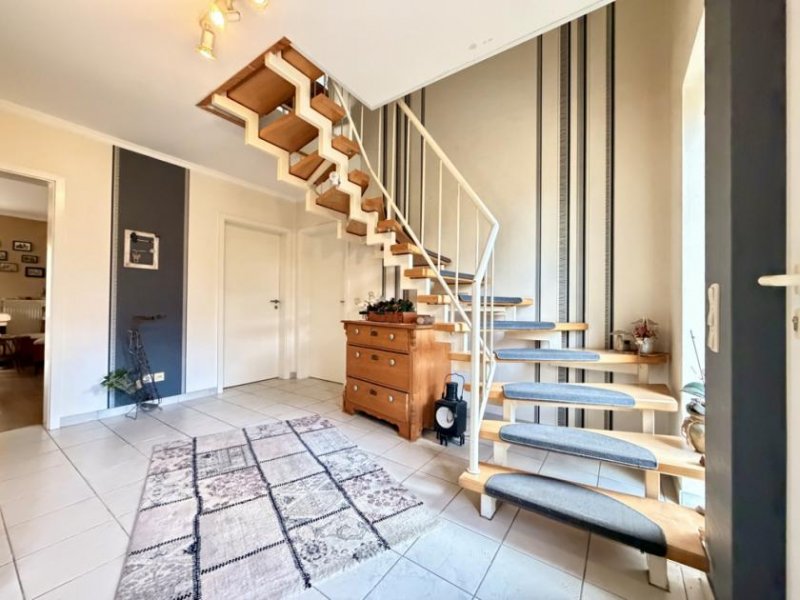 Barßel * Doppelhaushälfte * Heizung von 2023 * PV-Anlage von 2024 * Doppelcarport * Top Lage * Haus kaufen