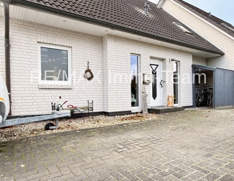 Barßel * Top Lage * DHH * Heizung von 2023 * PV-Anlage 2024 * Doppelcarport * Baujahr 1996 * Kaminofen * Haus kaufen