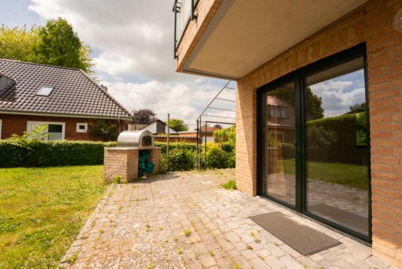 Leer (Ostfriesland) Mittendrin und doch allein! * Sackgassenendlage* Terrasse * Fußbodenerwärmung * Glasfaser * Haus kaufen