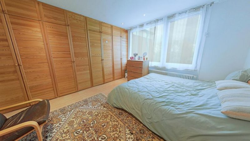 Leer (Ostfriesland) Reserviert! Licht, Ruhe, Komfort - Helle 2-Zimmer-Wohnung mit Wintergarten in Leer Wohnung kaufen