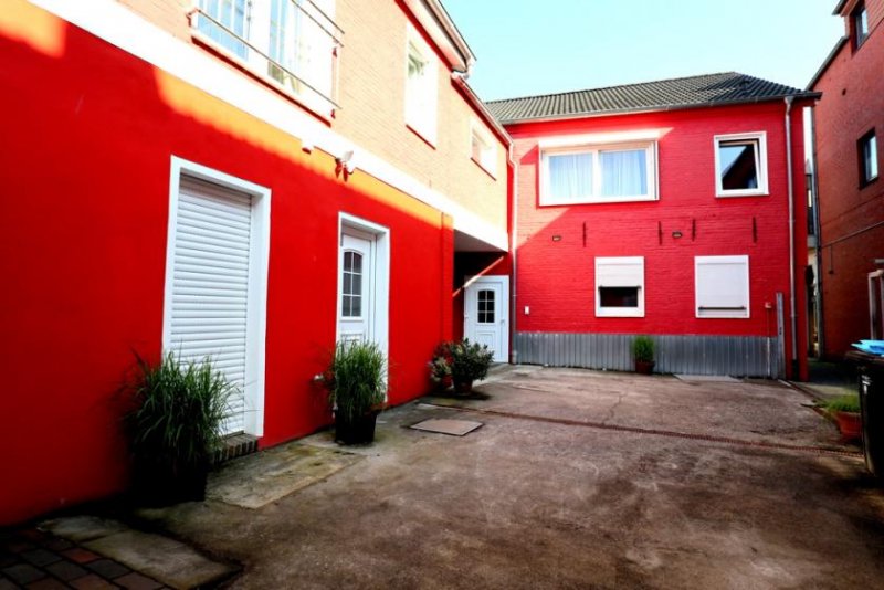 Leer (Ostfriesland) Tolle Rendite * Fußgängerzone Leer * Wohn-/Geschäftshaus * 2 Gew.einheiten * 4 Whg. * vermietet * Haus kaufen