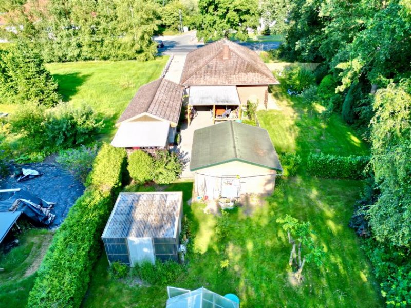 Westoverledingen * Bungalow mit seltenem 1.667 m² Grundstück und wunderschönem Baumbestand * Haus kaufen