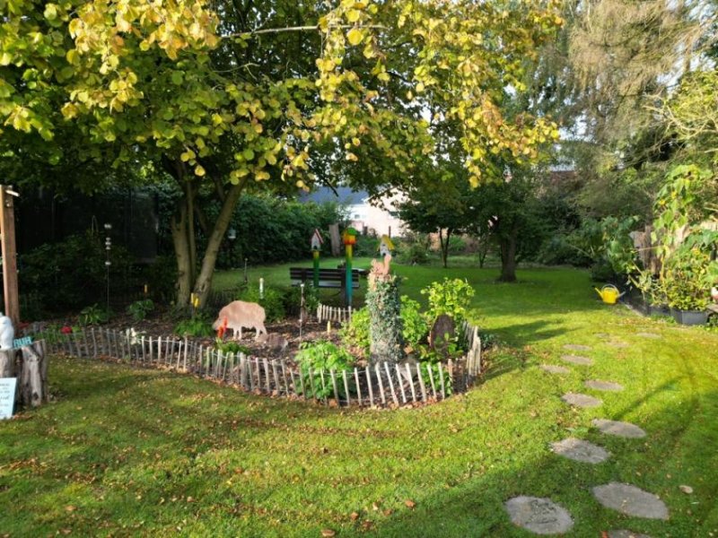 Westoverledingen * Gepflegtes Einfamilienhaus mit Charme, Kamin & großzügigem Grundstück * Haus kaufen