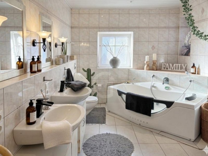 Westoverledingen Sicher & Geborgen: Zuhause für Groß & Klein Haus kaufen